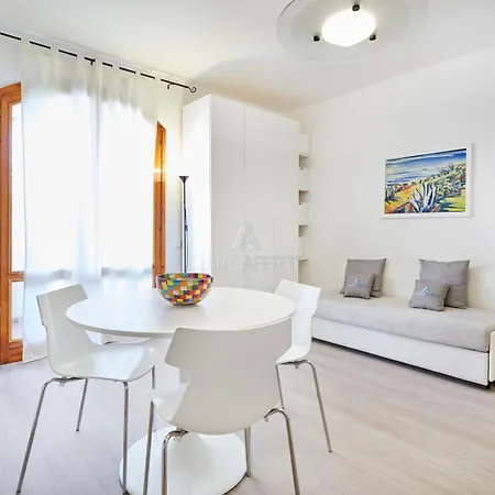 Tokyo - Comfort Moderno A Due Passi Dalle Attrazioni Del Garda Apartment