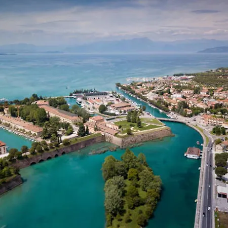 Apartment Tokyo - Comfort Moderno A Due Passi Dalle Attrazioni Del Garda Peschiera del Garda